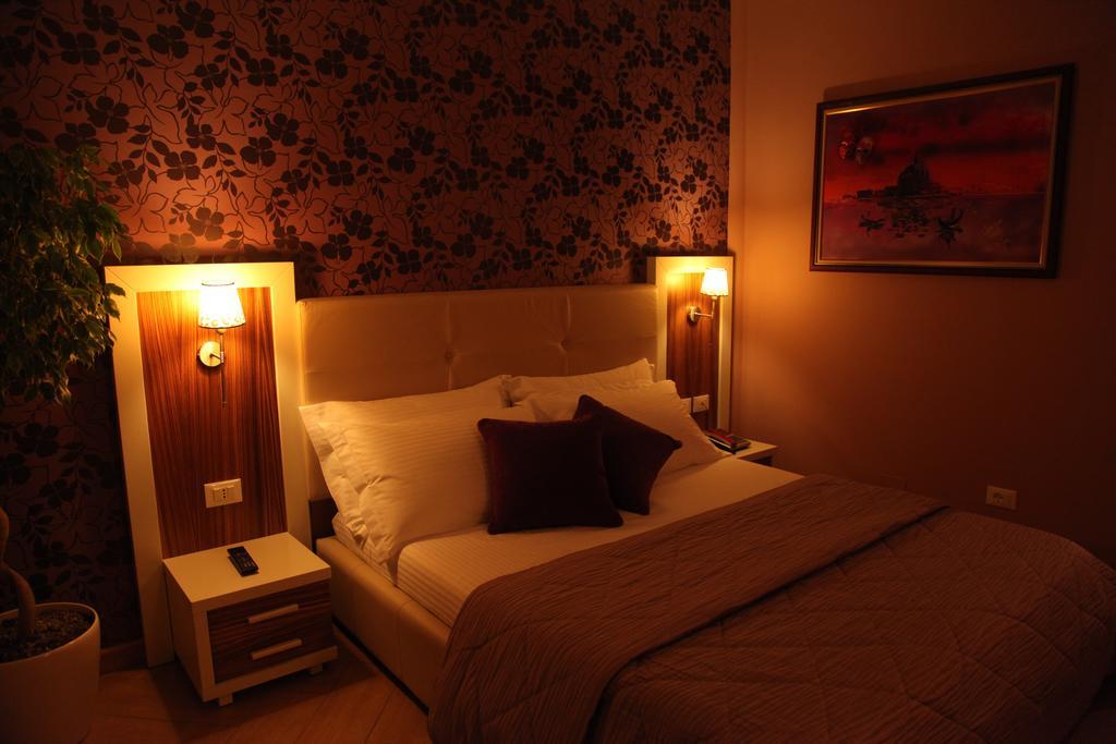 Hotel Gold Vlorë Rum bild