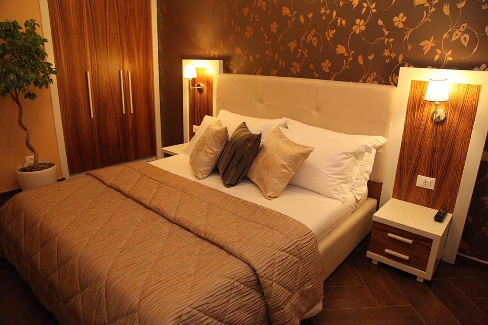 Hotel Gold Vlorë Exteriör bild