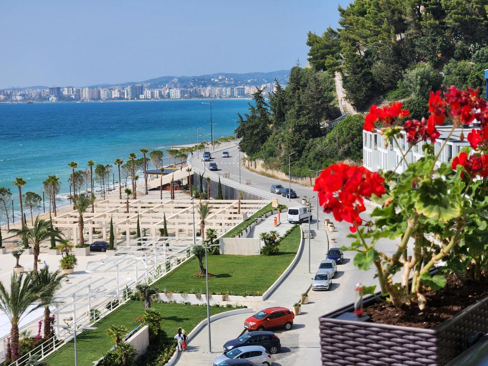 Hotel Gold Vlorë Exteriör bild